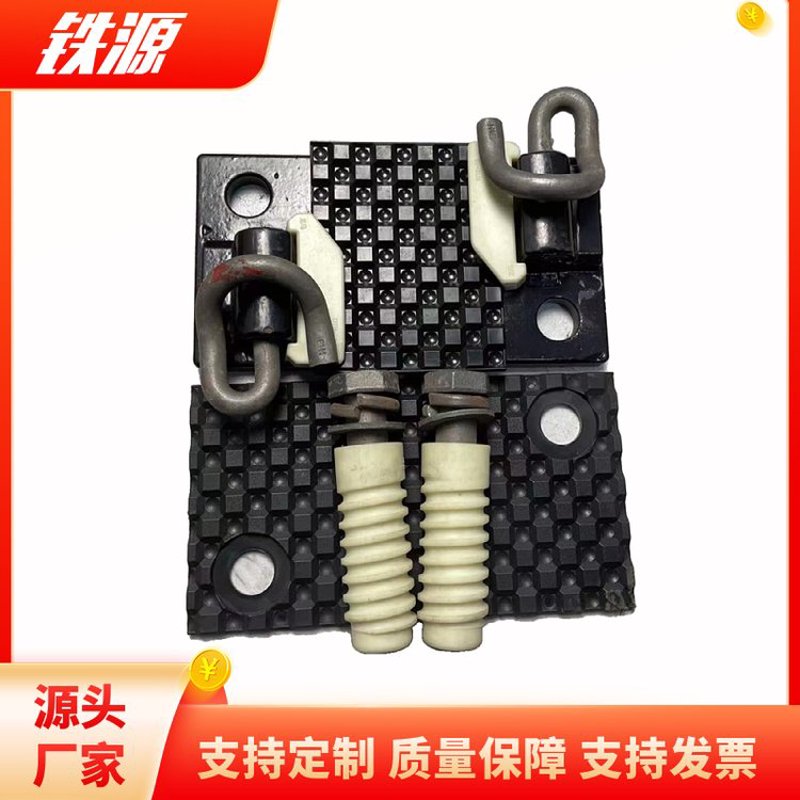 南京林城亿轮是一家专注于轨道交通配件、高铁零部件及制动系统的供应商。今天,我们将通过对比分析来探讨制动系统常见的几种故障原因及其影响。